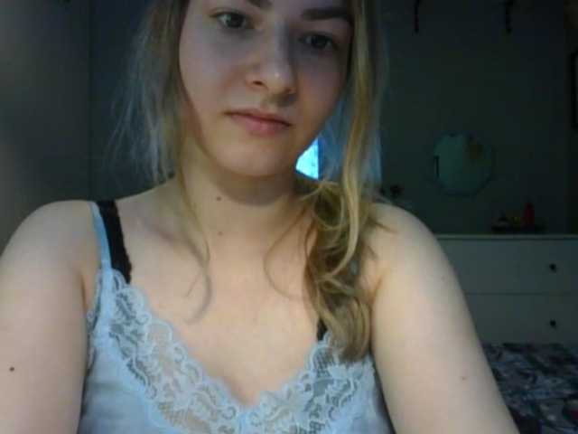 RosieJune live cam on BongaCams