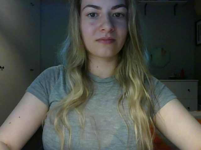 RosieJune live cam on BongaCams