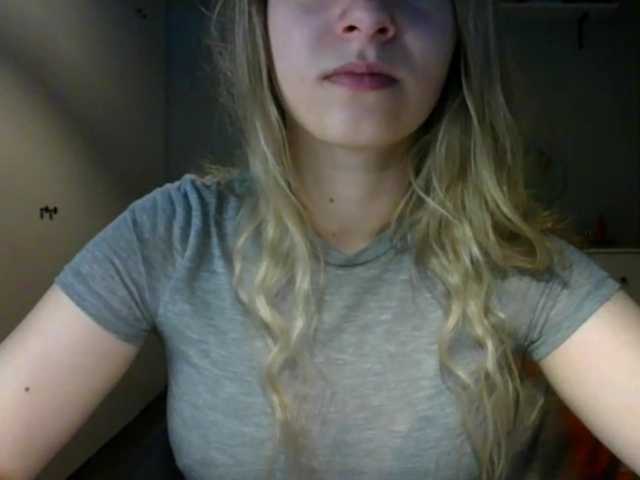 RosieJune live cam on BongaCams