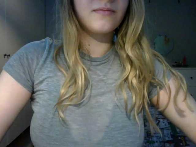 RosieJune live cam on BongaCams