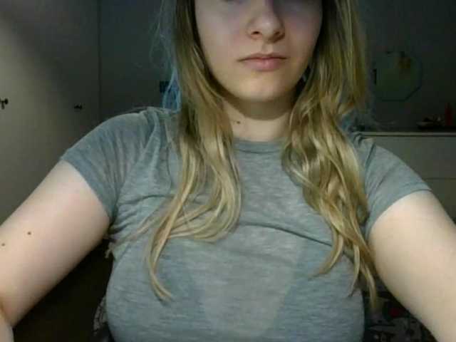 RosieJune live cam on BongaCams