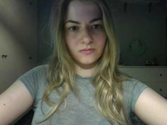 RosieJune live cam on BongaCams
