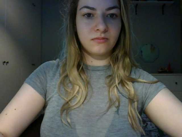 RosieJune live cam on BongaCams