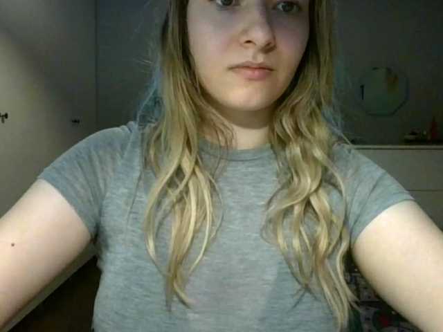 RosieJune live cam on BongaCams