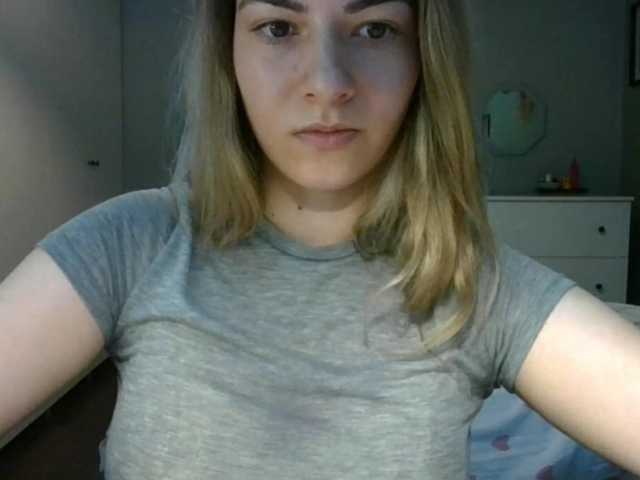 RosieJune live cam on BongaCams