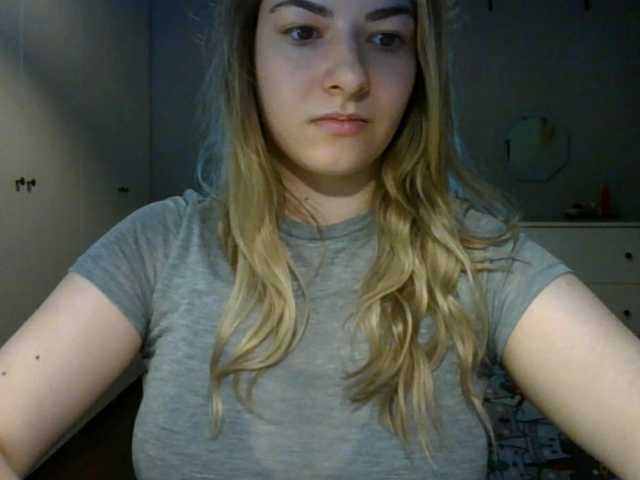 RosieJune live cam on BongaCams