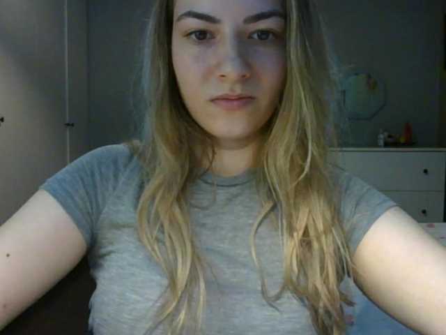 RosieJune live cam on BongaCams
