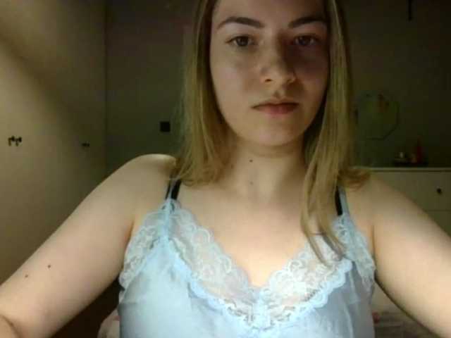RosieJune live cam on BongaCams