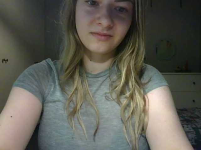 RosieJune live cam on BongaCams