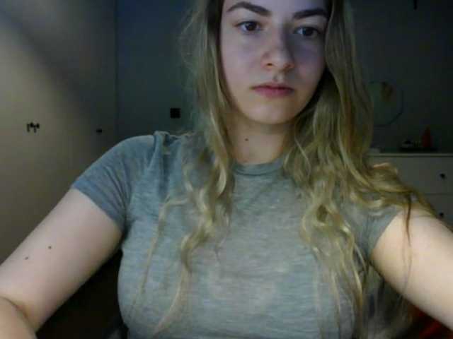 RosieJune live cam on BongaCams