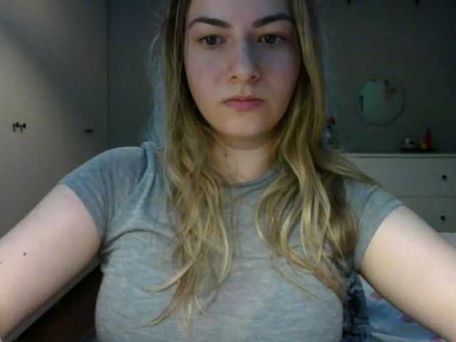 RosieJune live cam on BongaCams