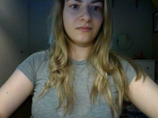 RosieJune live cam on BongaCams