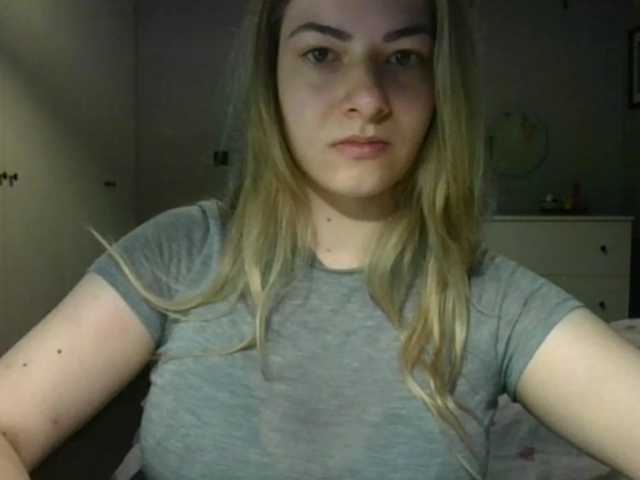 RosieJune live cam preview