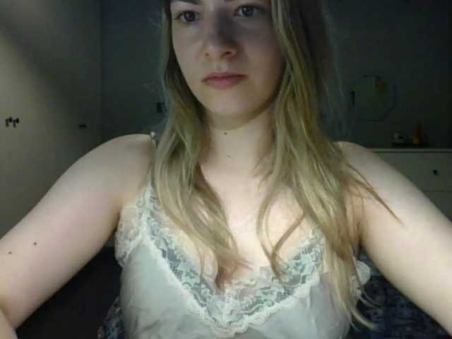 RosieJune live cam on BongaCams