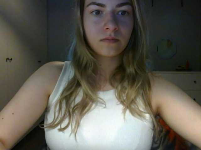 RosieJune live webcam show