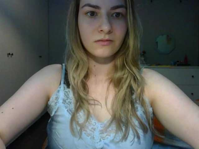 RosieJune live cam on BongaCams