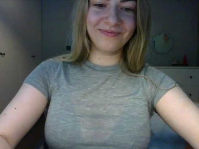 RosieJune live cam on BongaCams