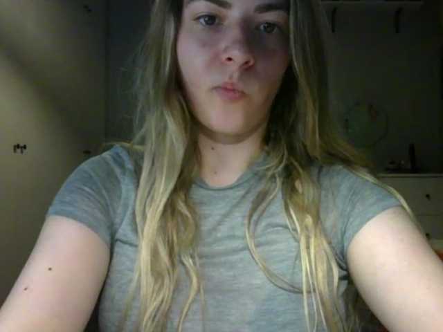 RosieJune live cam on BongaCams