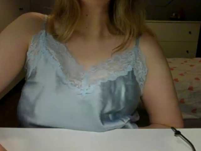 RosieJune live cam on BongaCams