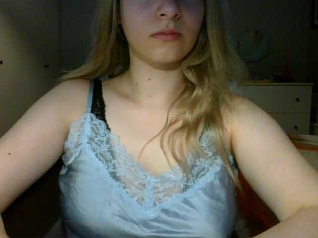 RosieJune live cam on BongaCams