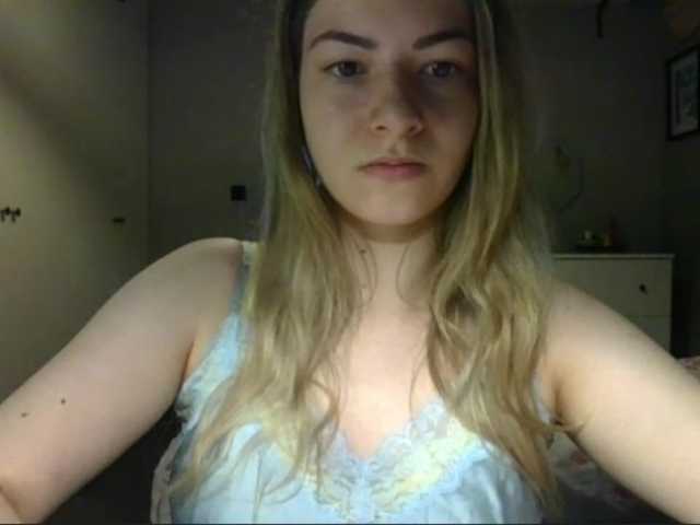 RosieJune live cam preview