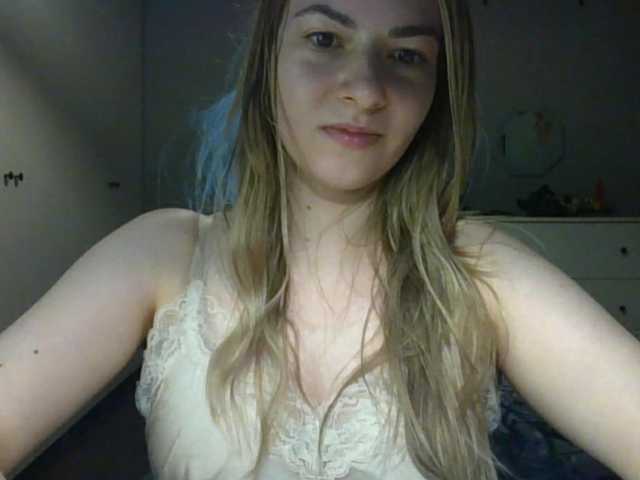 RosieJune live cam on BongaCams