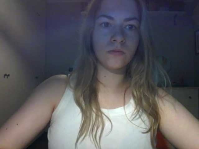 RosieJune live cam on BongaCams