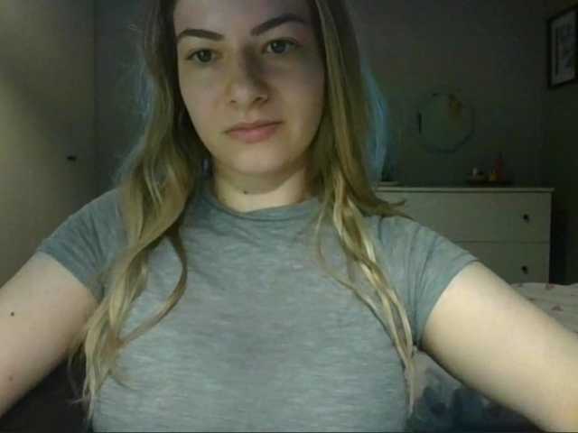 RosieJune live cam on BongaCams