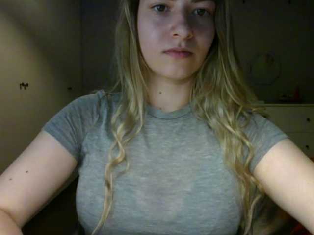 RosieJune live cam on BongaCams