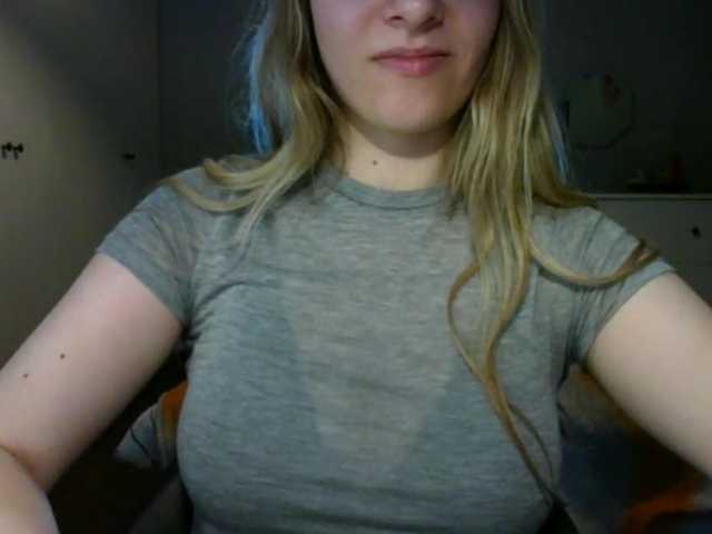 RosieJune live cam on BongaCams