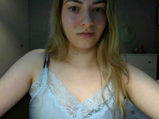 RosieJune live cam on BongaCams