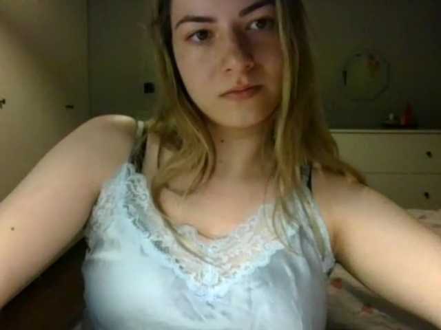 RosieJune live cam on BongaCams