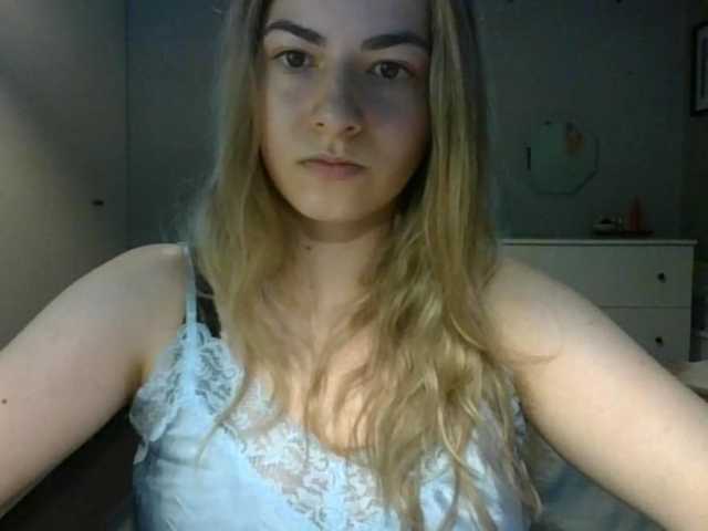 RosieJune live cam on BongaCams