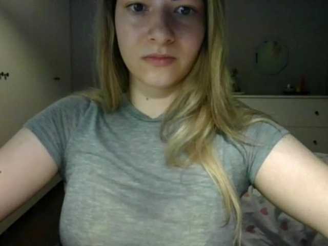 RosieJune live cam on BongaCams