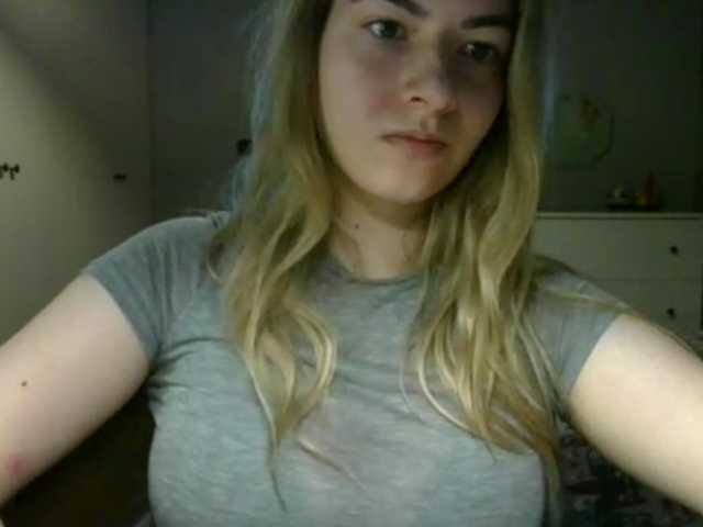 RosieJune live cam on BongaCams