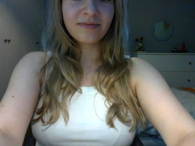 RosieJune live cam on BongaCams