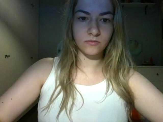 RosieJune live webcam show
