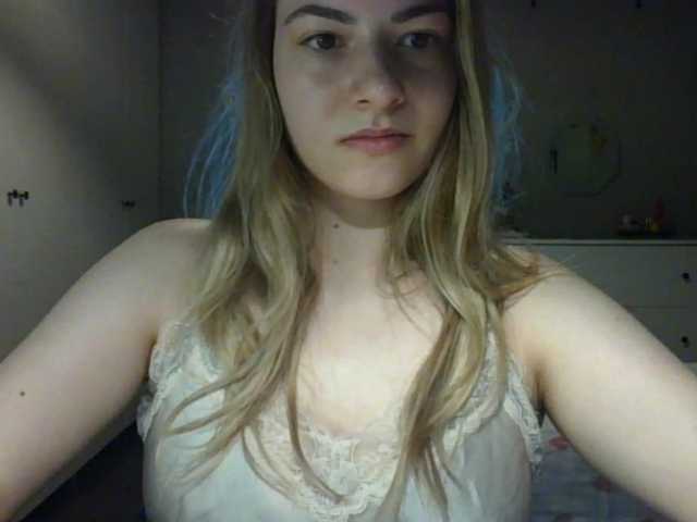 RosieJune live cam on BongaCams