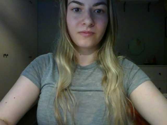 RosieJune live cam on BongaCams