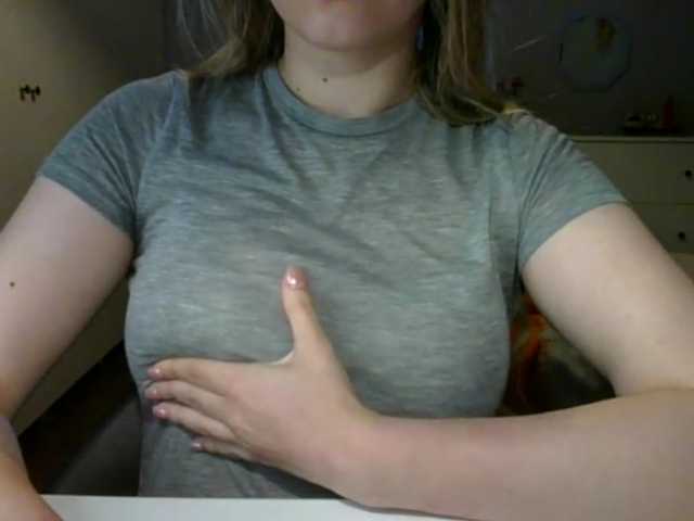 RosieJune live cam on BongaCams