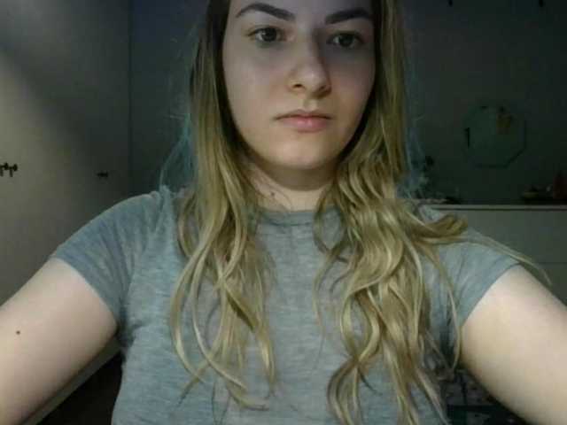 RosieJune live cam on BongaCams