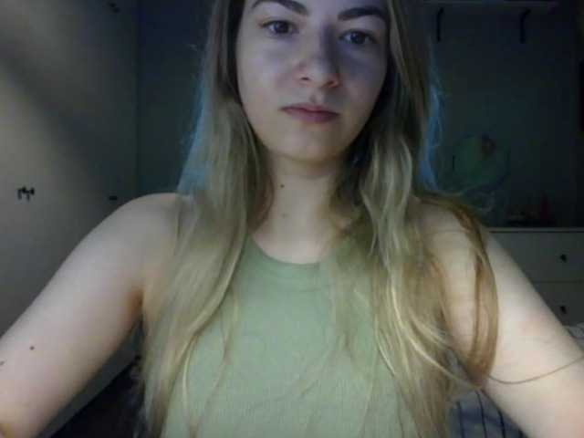 RosieJune webcam