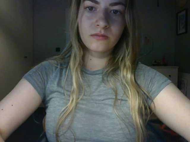 RosieJune live cam on BongaCams