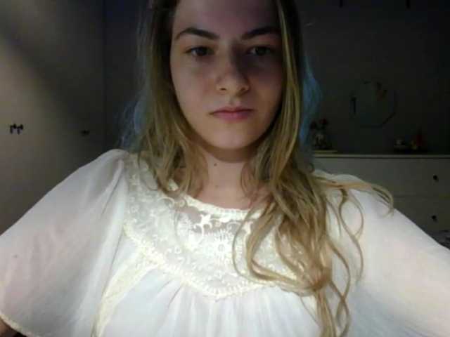 RosieJune live cam on BongaCams