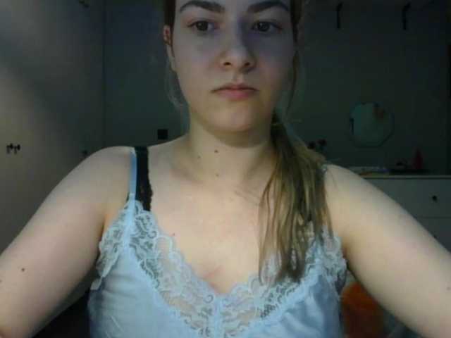 RosieJune live cam on BongaCams