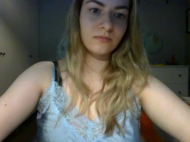RosieJune live cam on BongaCams