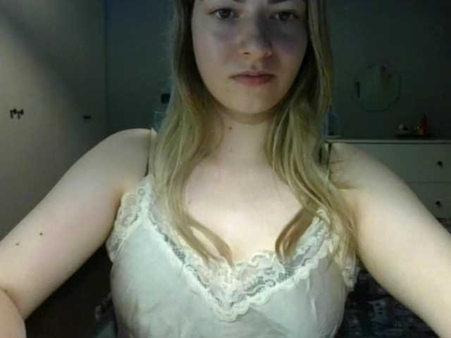 RosieJune live cam on BongaCams