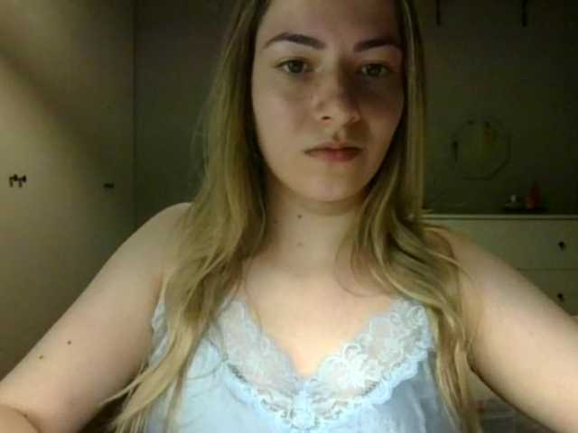 RosieJune live cam on BongaCams