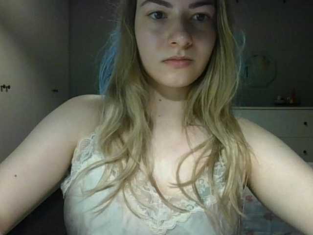 RosieJune live cam on BongaCams
