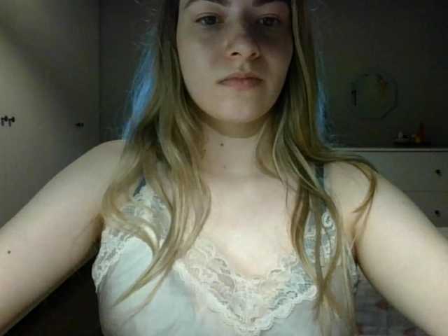 RosieJune live cam on BongaCams